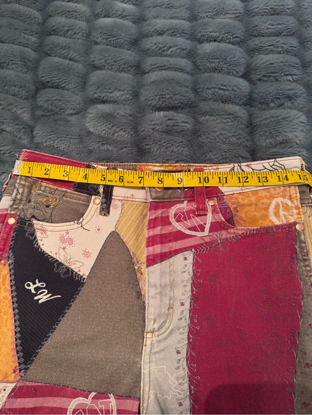 Lainey Wilson Collection By Wrangler Patchwork Print Bell Bottom Jeans - Picture 7 of 10